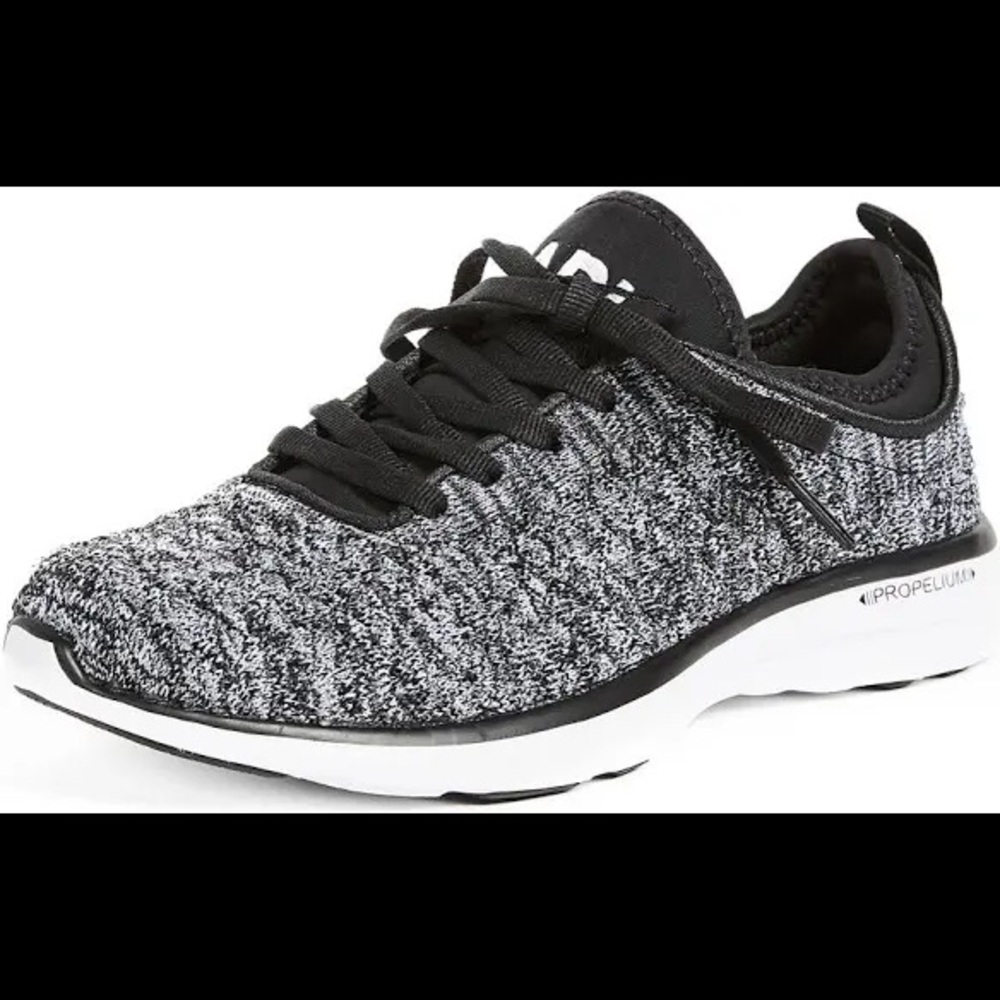 Women's APL Techloom Phantom Shoes size 9